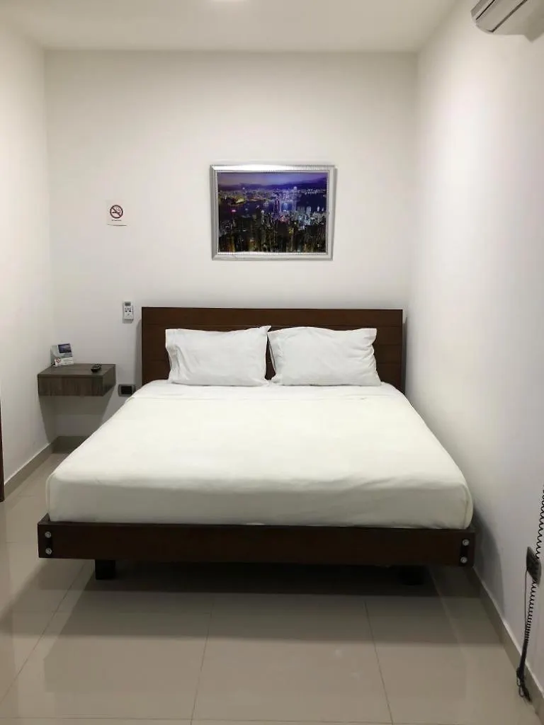 Hotel Suites Caribe Barranquilla  2*, Barranquilla (Atlantico)